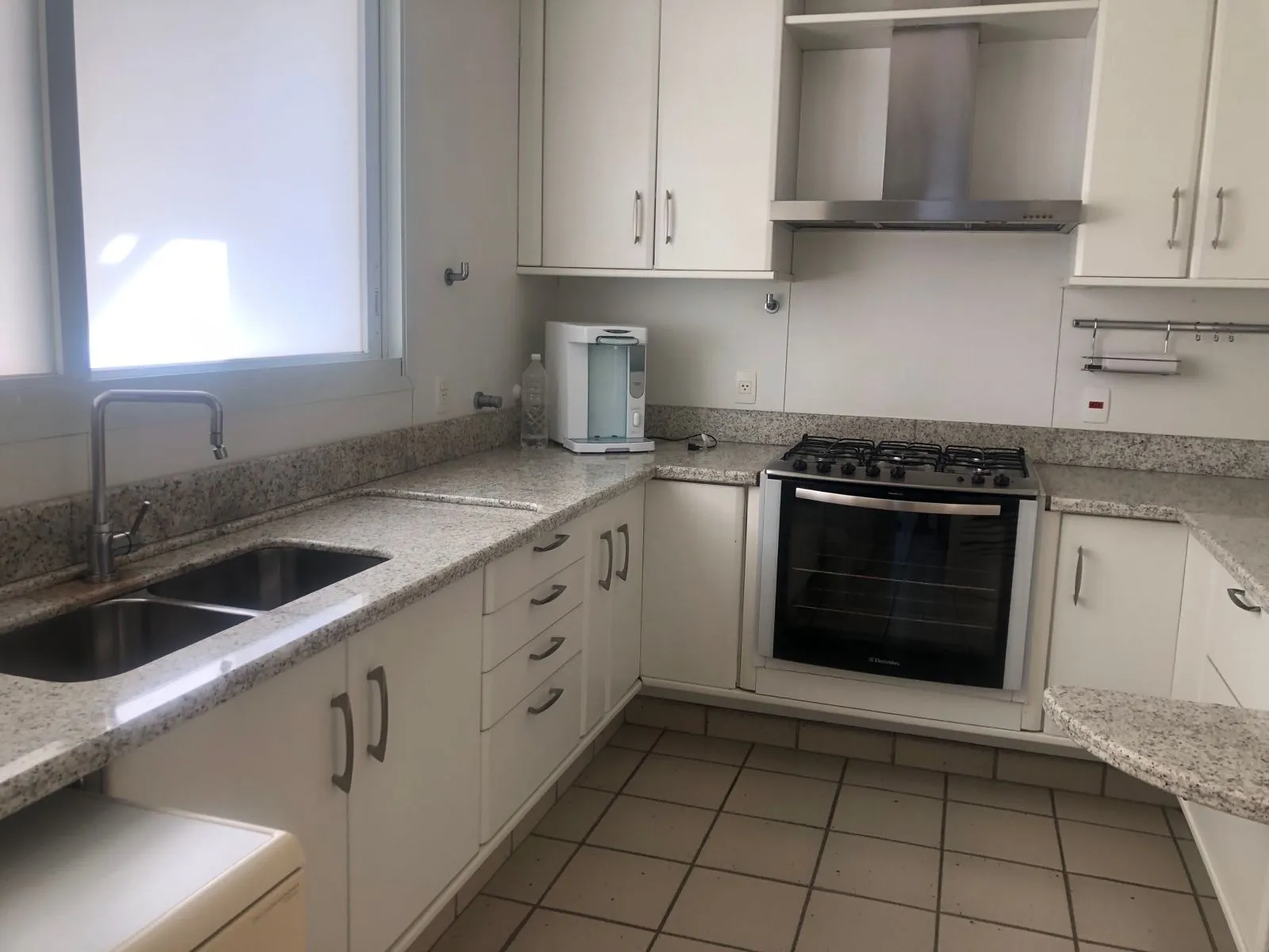 Imagem Residência 4 Suítes à Venda ? Residencial Alphaville 1