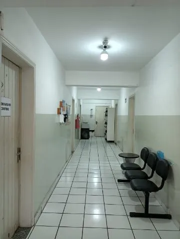 Imagem VENDA DE PRÉDIO COMERCIAL NO CENTRO DE ARUJÁ/SP, OPORTUNIDADE com 300m², em uma das principais avenidas da cidade com recepção e vagas! CONSULTE-NOS.