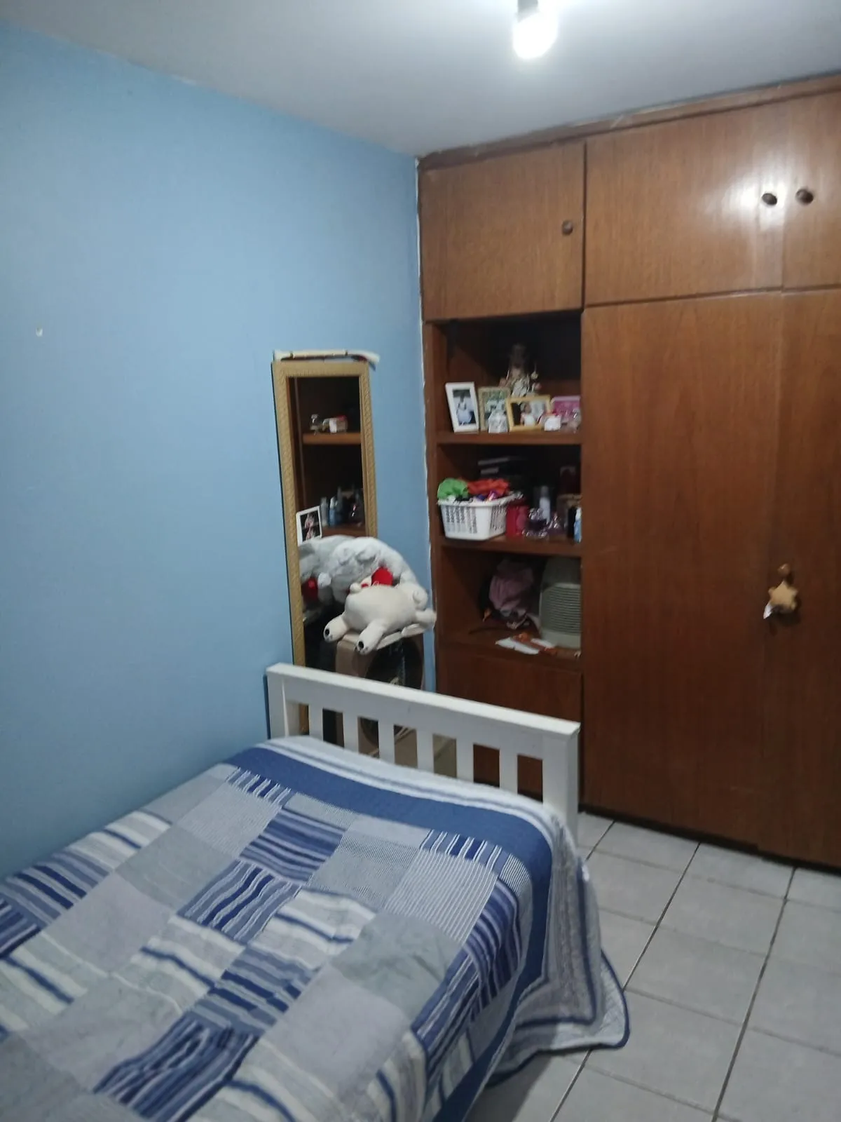 Imagem VENDO LINDO SOBRADO NO BAIRRO JARDIM DAS CAMÉLIAS!