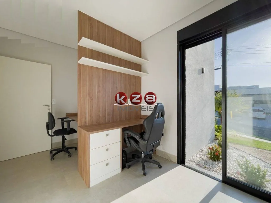 Imagem Imóvel de Luxo à Venda em Valinhos-SP: Casa de 4 quartos, 4 suítes com 330m² no Condomínio Residencial Querência.