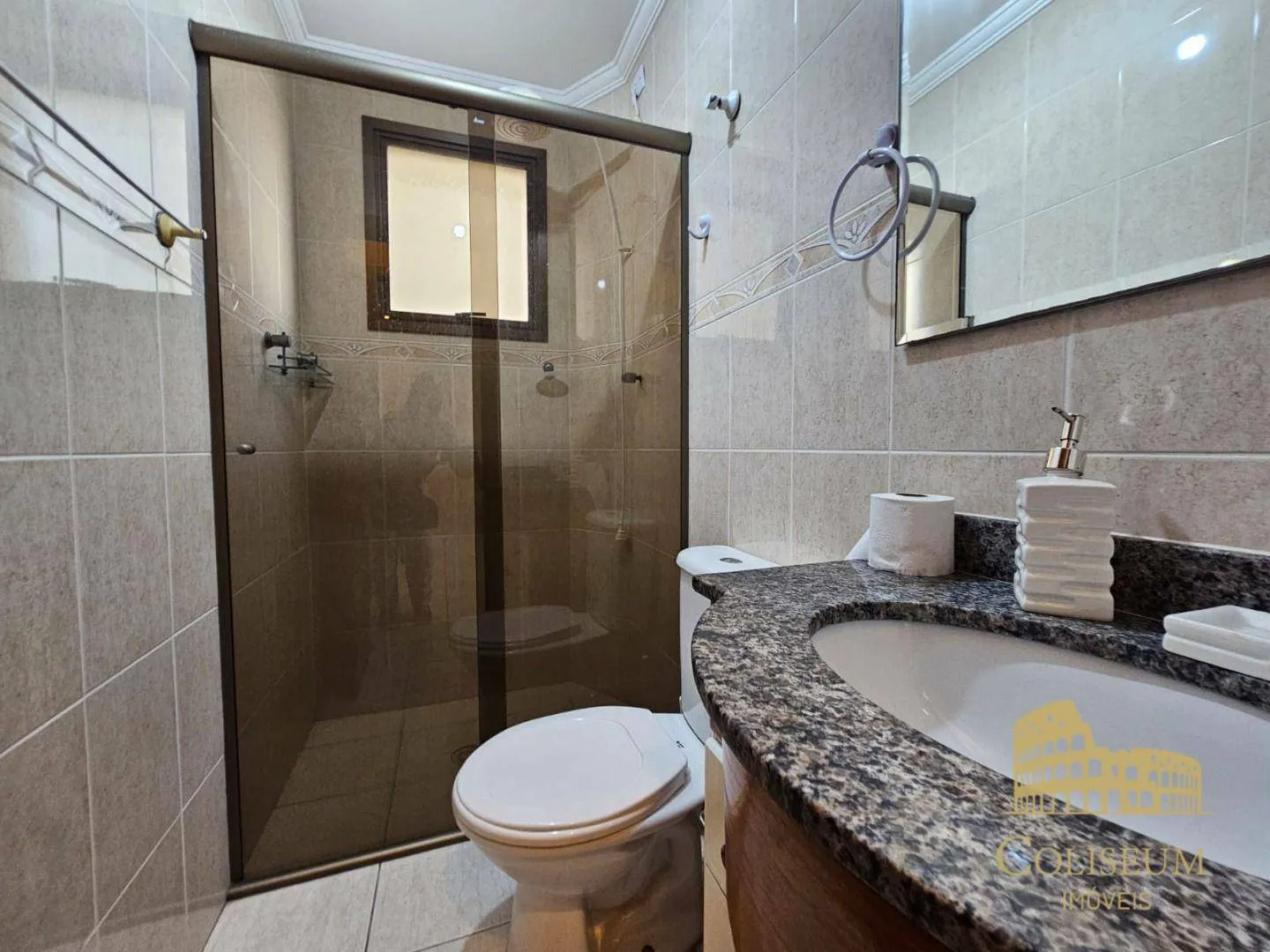 Imagem Apartamento com 2 dormitórios à venda, 85 m² por R$ 610.000,00 - Vila Guilhermina - Praia Grande/SP