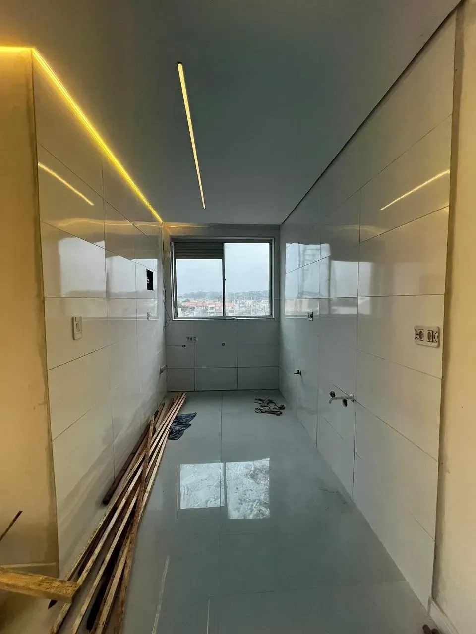 Imagem Apartamento com 2 Quartos à Venda, 42 m² em Sítio Cercado - Curitiba