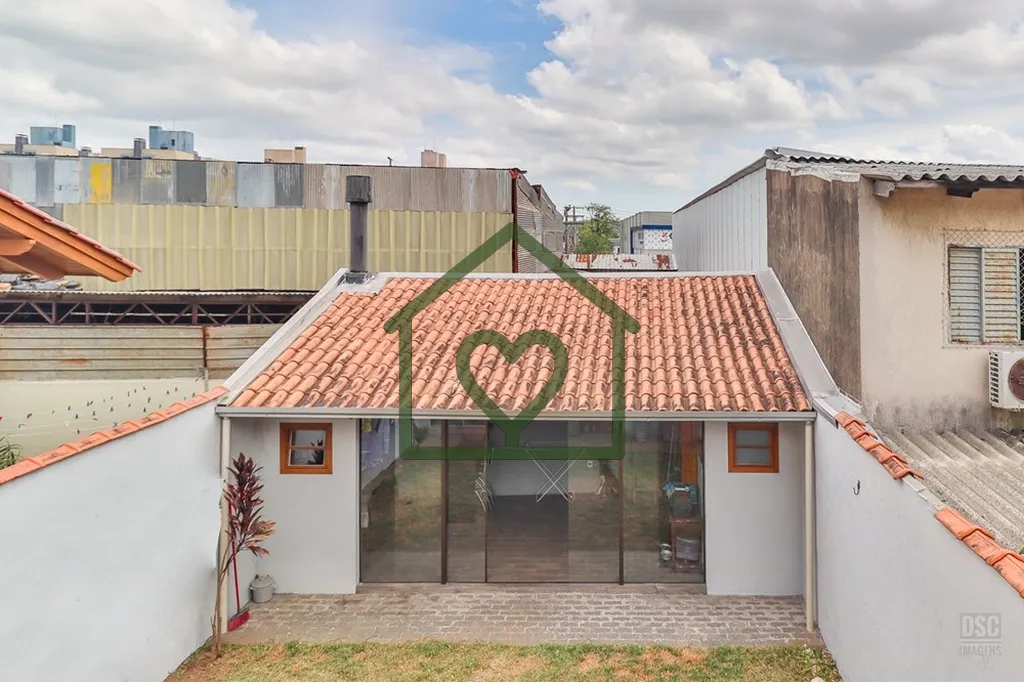 Imagem Apresentamos uma incrível oportunidade de adquirir esta linda casa. Esta propriedade oferece um est...
