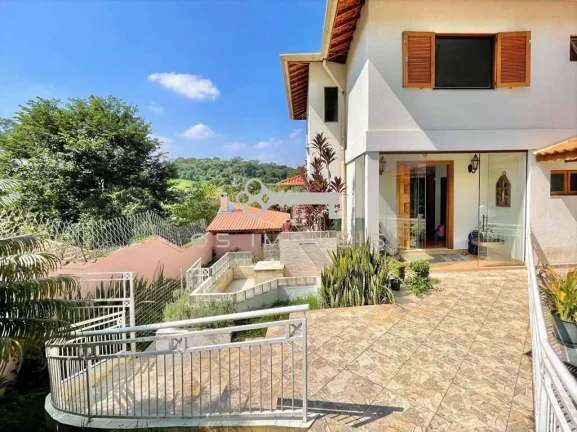 Imagem Cond. Paineiras II - Impecável! 3 suítes, piscina, gourmet, salão e VISTA!