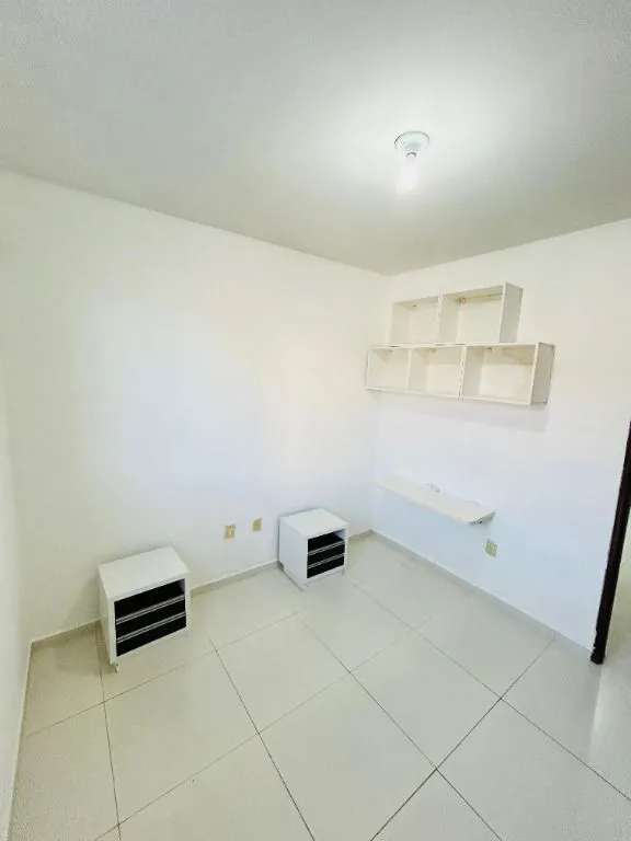 Imagem Casa com 3 quartos em Ponta de Campina, a 300m da praia. Moderna, ventilada e pronta para morar em área valorizada.