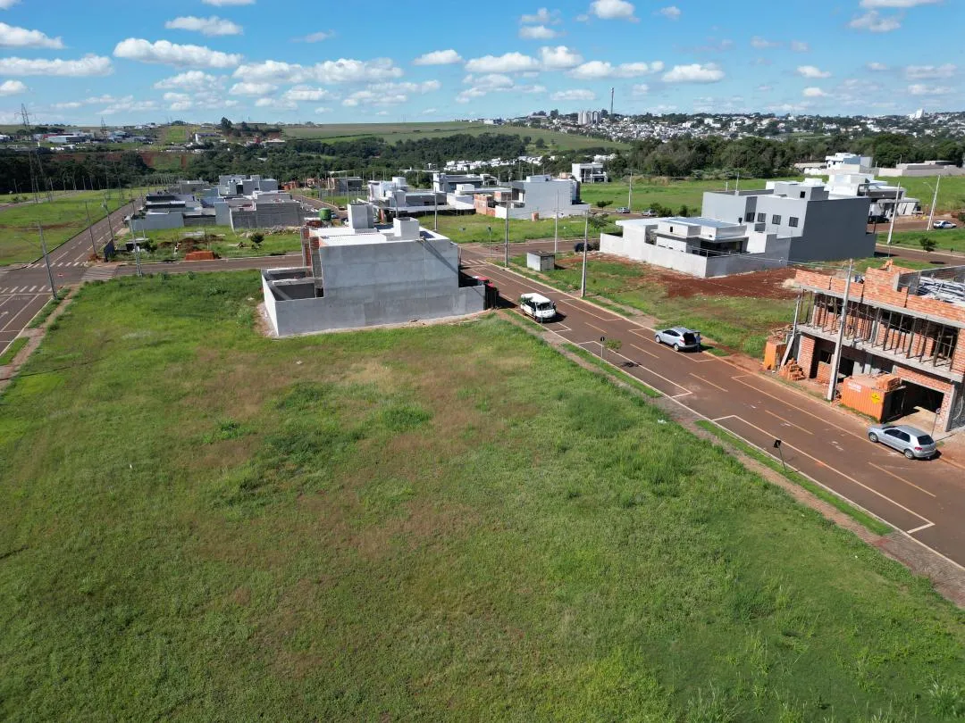 Imagem Terreno à venda em Cascavel - Loteamento Colinas Tropical