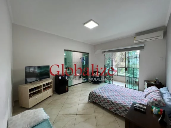 Imagem Luxuoso sobrado em Santos-SP no bairro do Boqueirão com 300 m² de área construída com piscina e churrasqueira por R$ 1.922.000,00 !!!