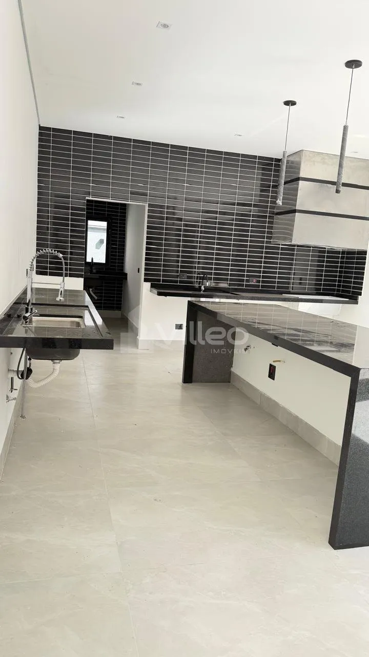 Imagem Apresentamos esta incrível residência de alto padrão, planejada para oferecer conforto, elegânci...