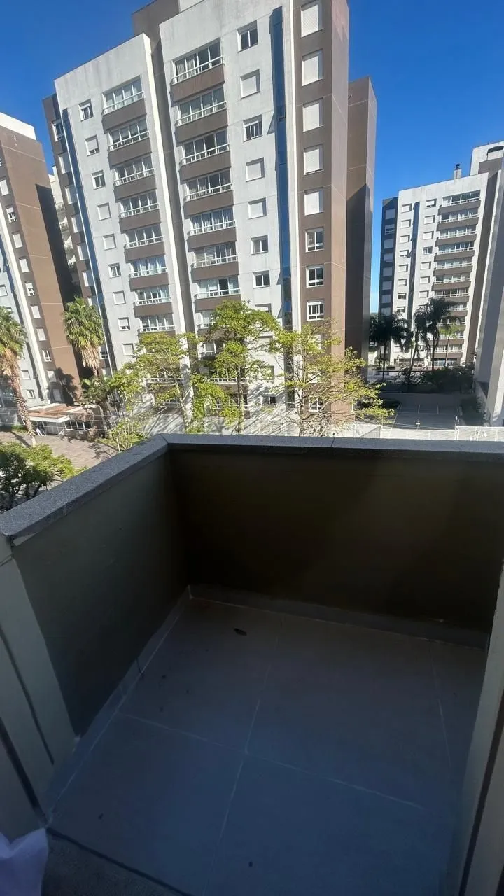 Imagem APARTAMENTO DE FRENTE 03 DORMITÓRIOS -MENINO DEUS