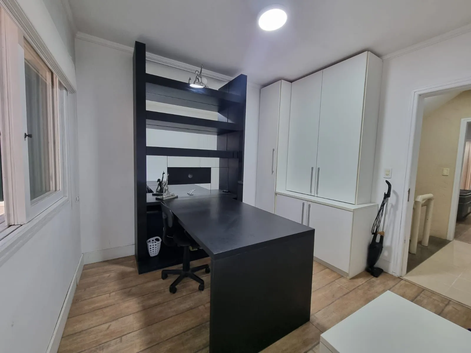 Imagem Casa em Condomínio 3 Suítes / Bairro Ipanema