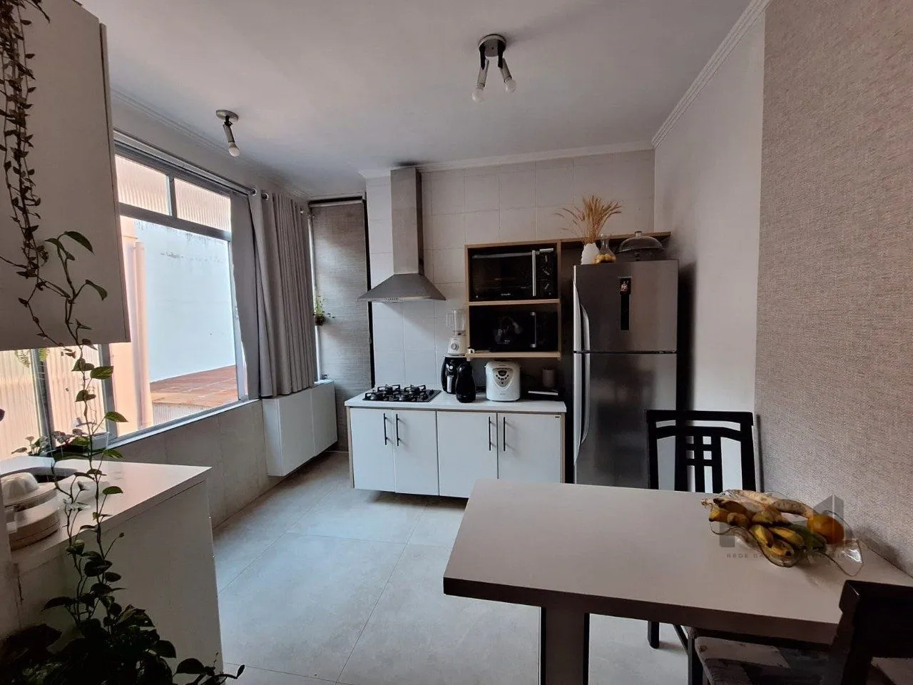 Imagem Apartamento de quatro dormitórios e uma vaga de garagem no bairro Bom Fim em Porto Alegre.