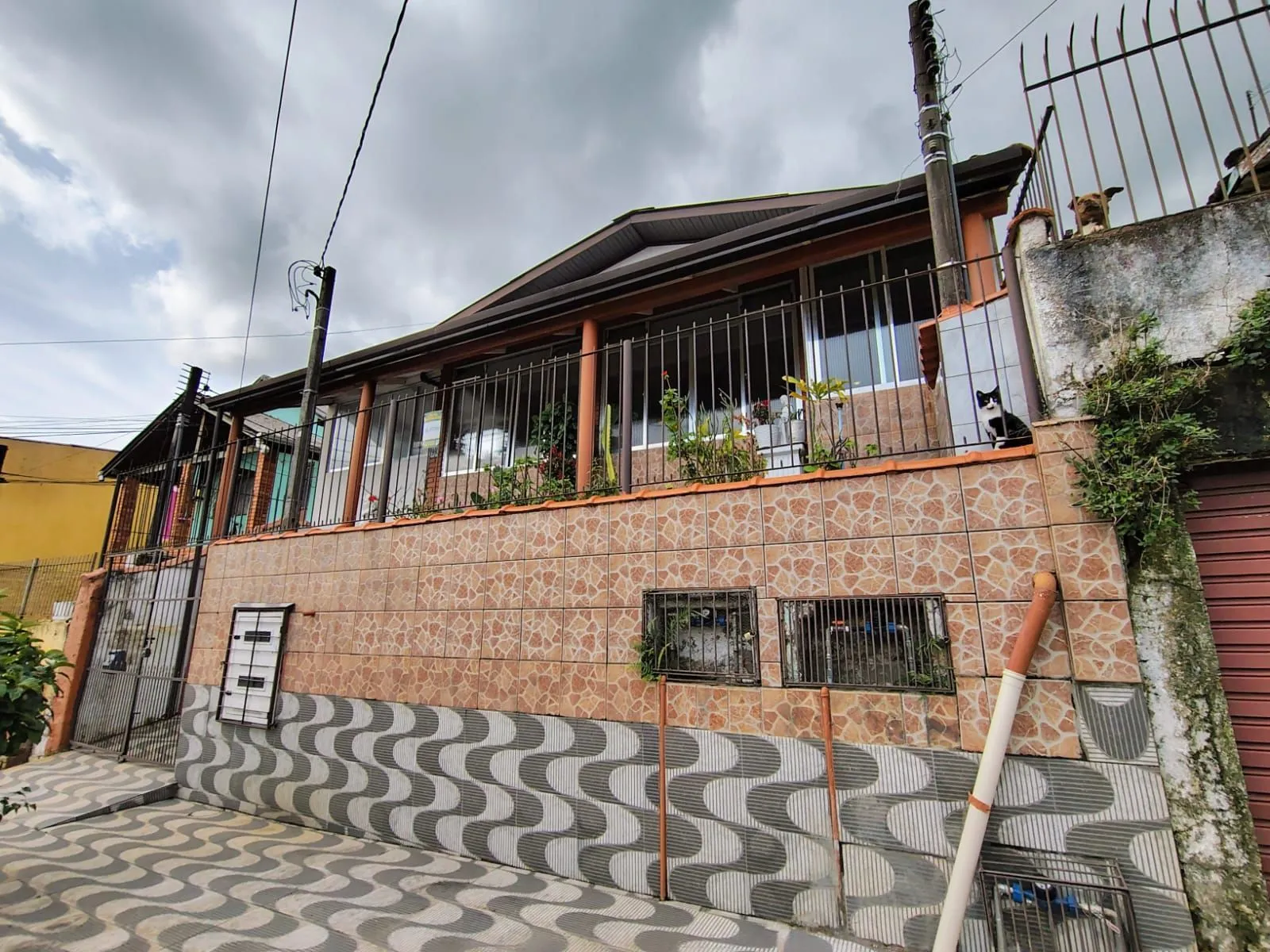 Imagem Casa 3 dormitórios e 3 vagas de garagem.