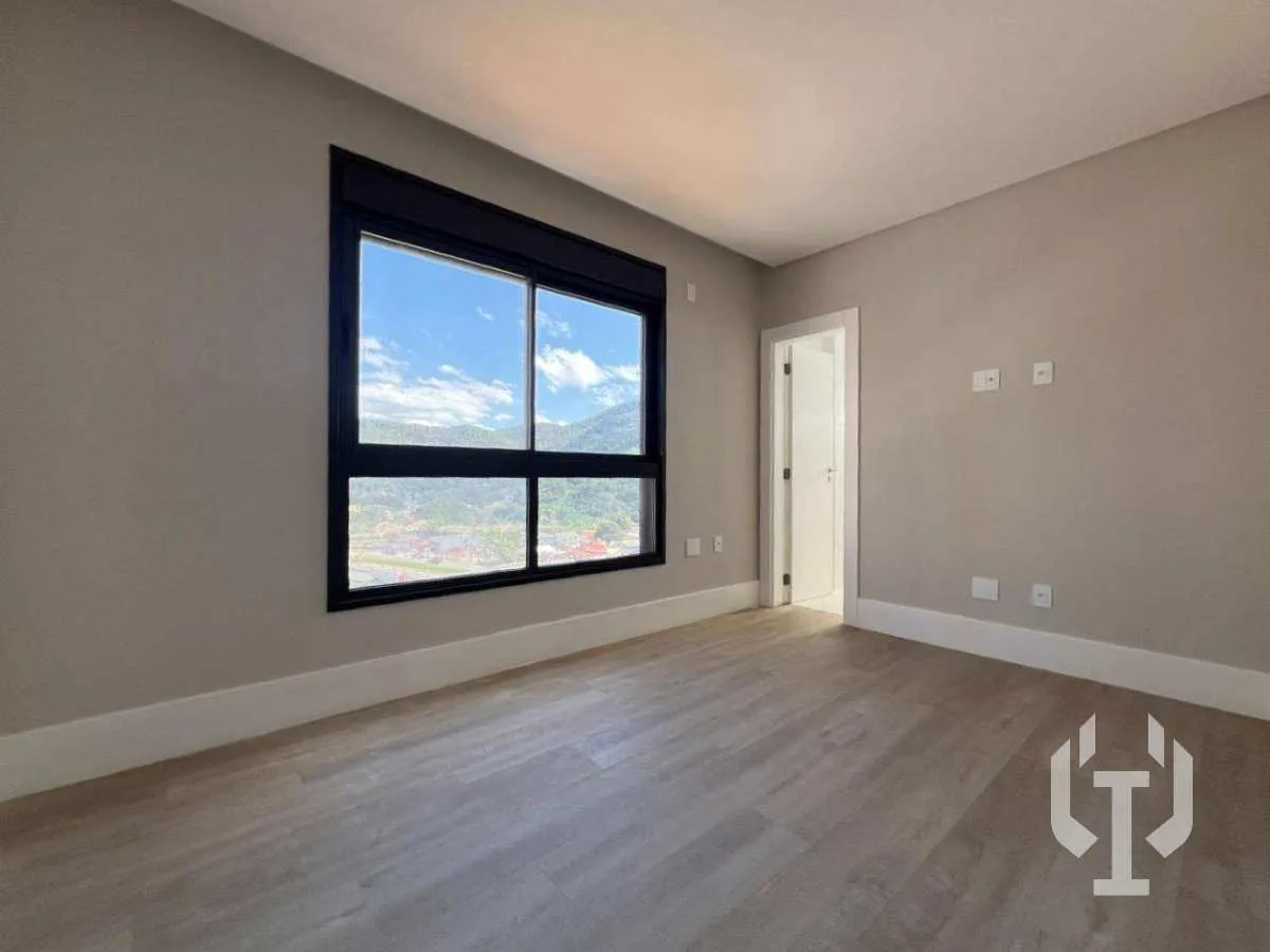 Imagem Apartamento à venda, com 3 suítes, 135m2 ampla area de lazer