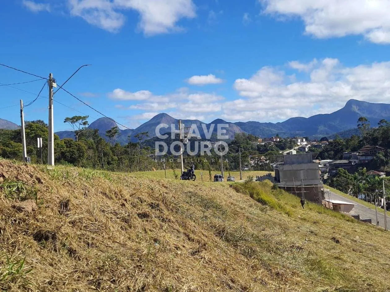Imagem Lote com 246m² em condomínio próximo do centro de Teresópolis