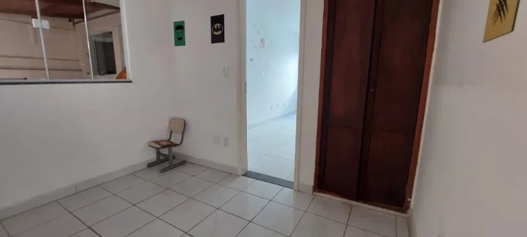 Imagem CASA DUPLEX A VENDA COM 07 QUARTOS 2 SUÍTES E 4 VAGAS DE GARGENS NA PRAIA