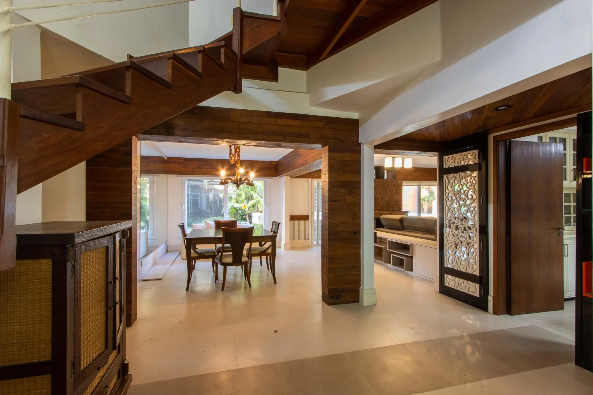 Imagem Excelente Casa em Condominio Fechado com 440,60m Dormitórios, sendo 2 Suítess