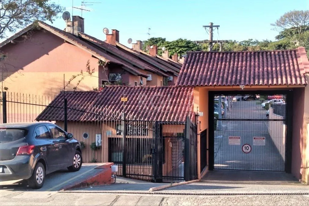 Imagem Casa Condominio para Venda - 144.97m², 3 dormitórios, sendo 1 suites, 2 vagas - Cavalhada