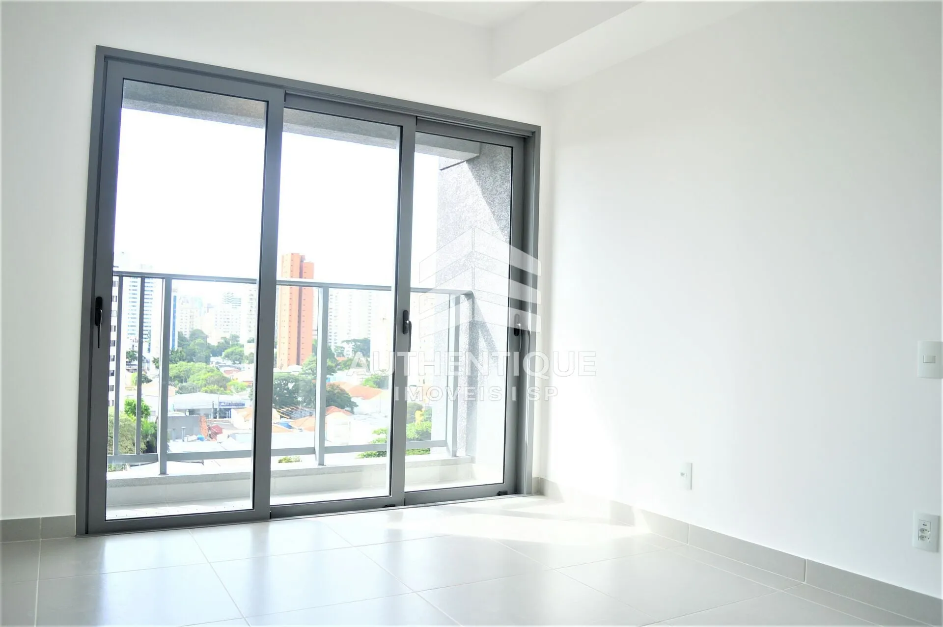Imagem Z COTOVIA MOEMA - Apartamento à venda em São Paulo/SP