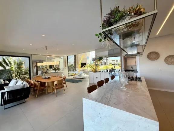 Imagem Sobrado finamente mobiliado e decorado