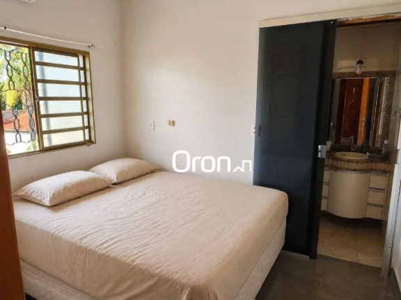 Imagem Sobrado à venda, 330 m² por R$ 1.199.000,00 - Jardim Balneário Meia Ponte - Goiânia/GO