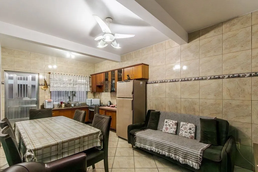 Imagem Casa de 4 dormitórios no bairro Santa Rosa de Lima