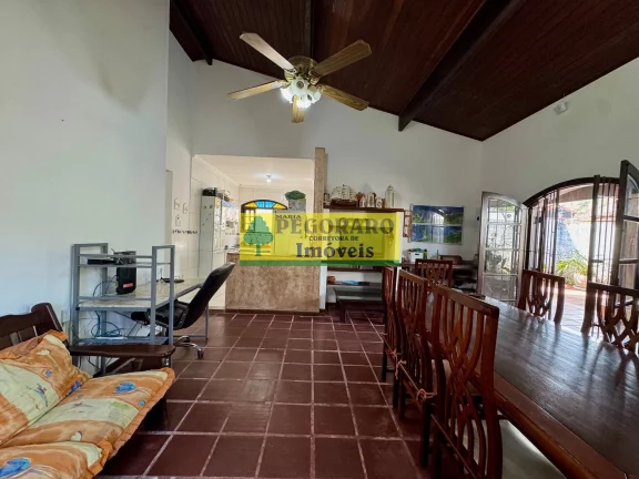 Imagem Casa à com churrasqueira venda na Martim de Sá, 3 quartos, 1 suíte, 1 sala, 2 banheiros, 2 vagas, 128m².