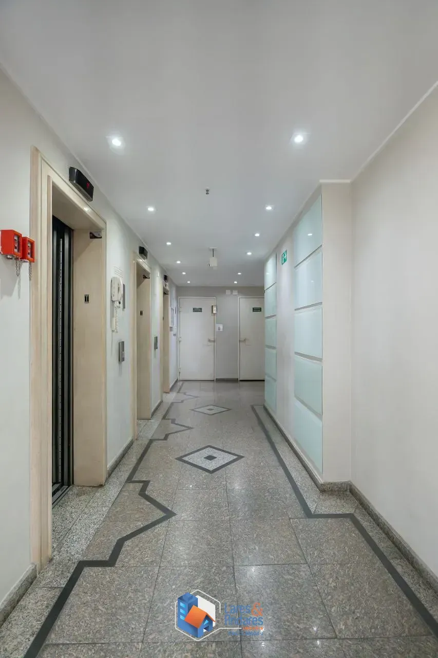 Imagem Conjunto comercial para venda em Cerqueira César, 88m²