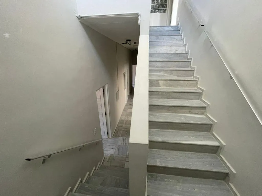 Imagem Incrível Prédio Empresarial para clínicas médicas ou laboratório com 1.450m2