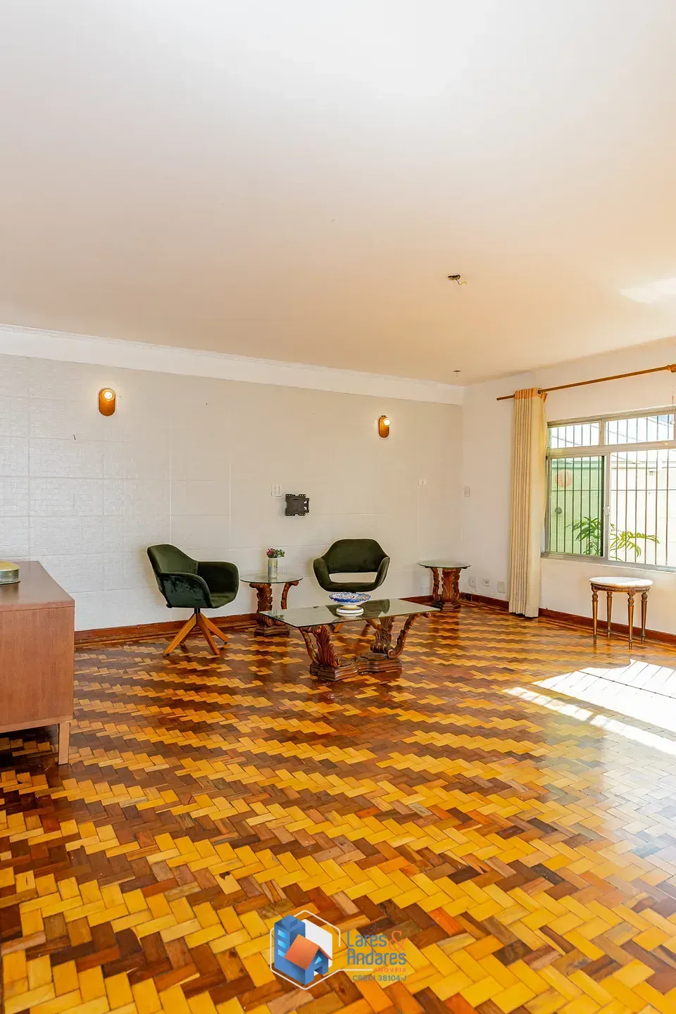 Imagem Casa para venda em Mirandópolis com 3 quartos, 212m²