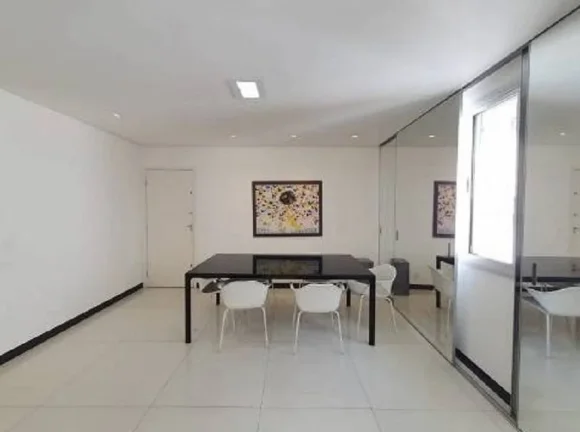 Imagem APARTAMENTO TODO REFORMADO COM 03 QUARTOS, VAGA NO ANCHIETA.
