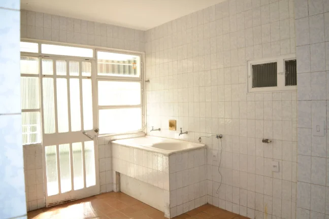 Imagem Casa ótima localização, comercial e residencial.