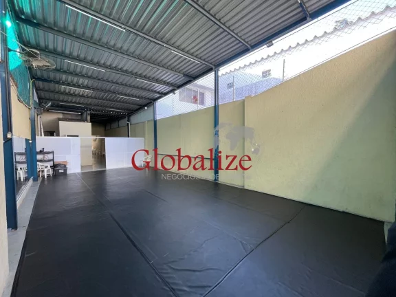 Imagem Sobrado à venda com 3 dormitórios e 3 vagas no bairro da Vila Belmiro em Santos por R$ 1.177.000,00