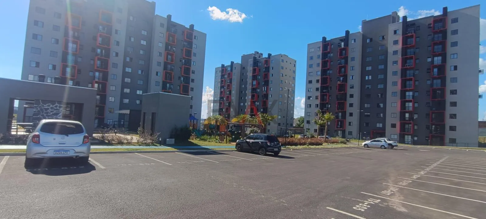 Imagem Apartamento 3 Quartos Semi Mobiliado para Locação no Vista Batel