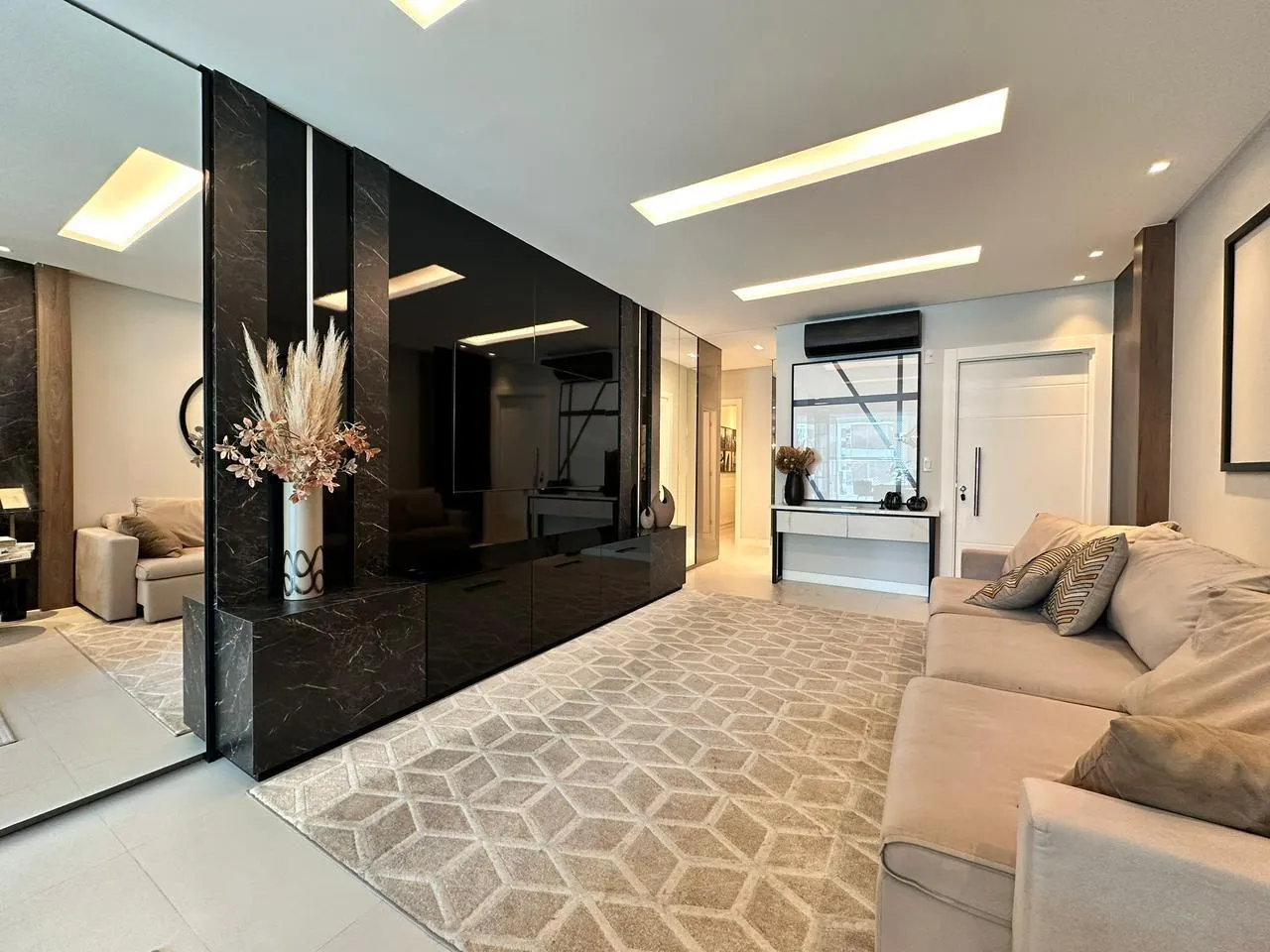 Imagem Apartamento à venda com 141m2 por R$ 2.300.000,00