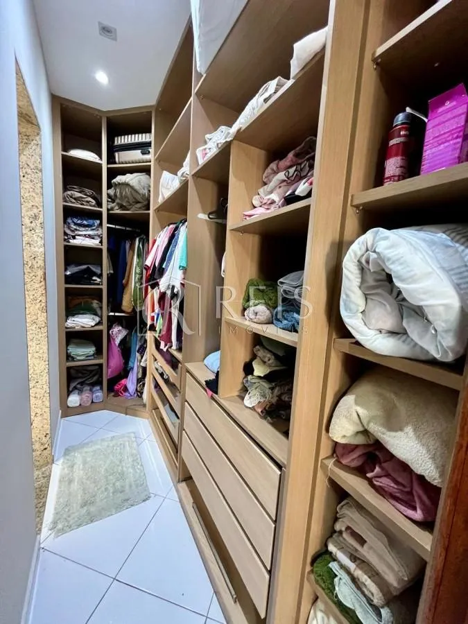 Imagem Casa para Venda em Rio das Ostras, Novo Rio Das Ostras, 5 dormitórios, 3 suítes, 5 banheiros, 4 vagas
