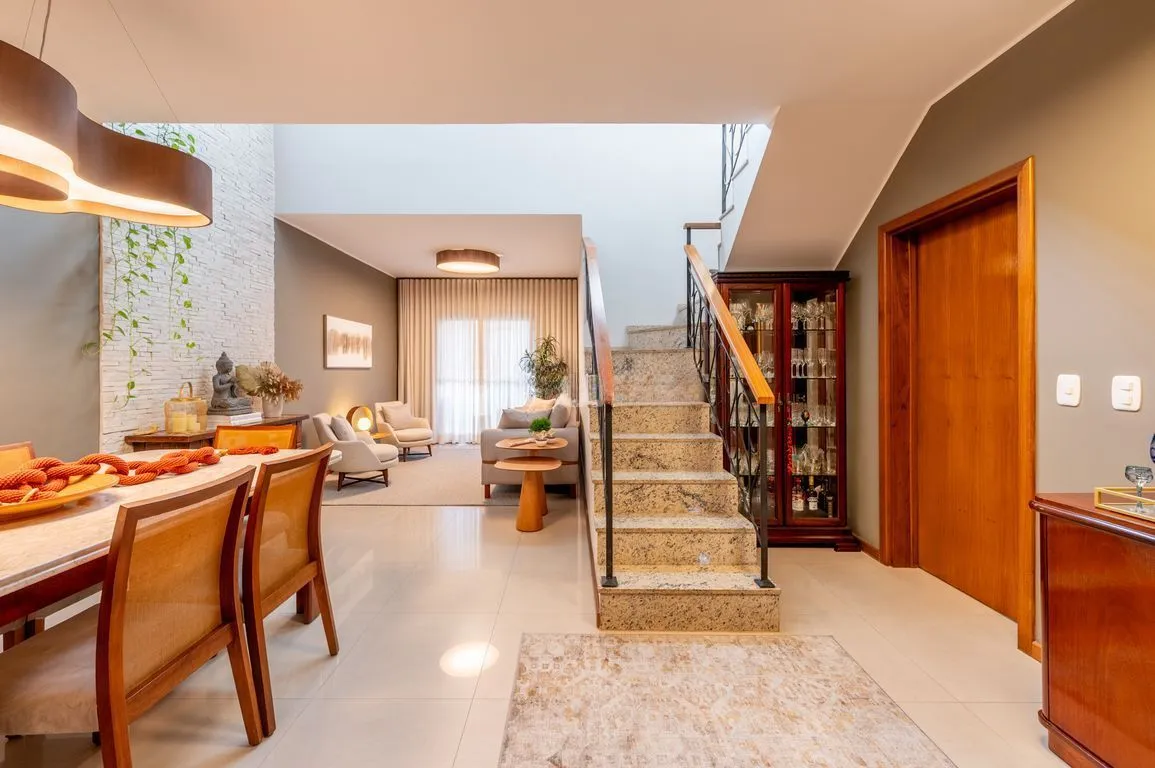 Imagem Apartamento de 4 dormitorios á Venda no Passo da Areia - Porto Alegre