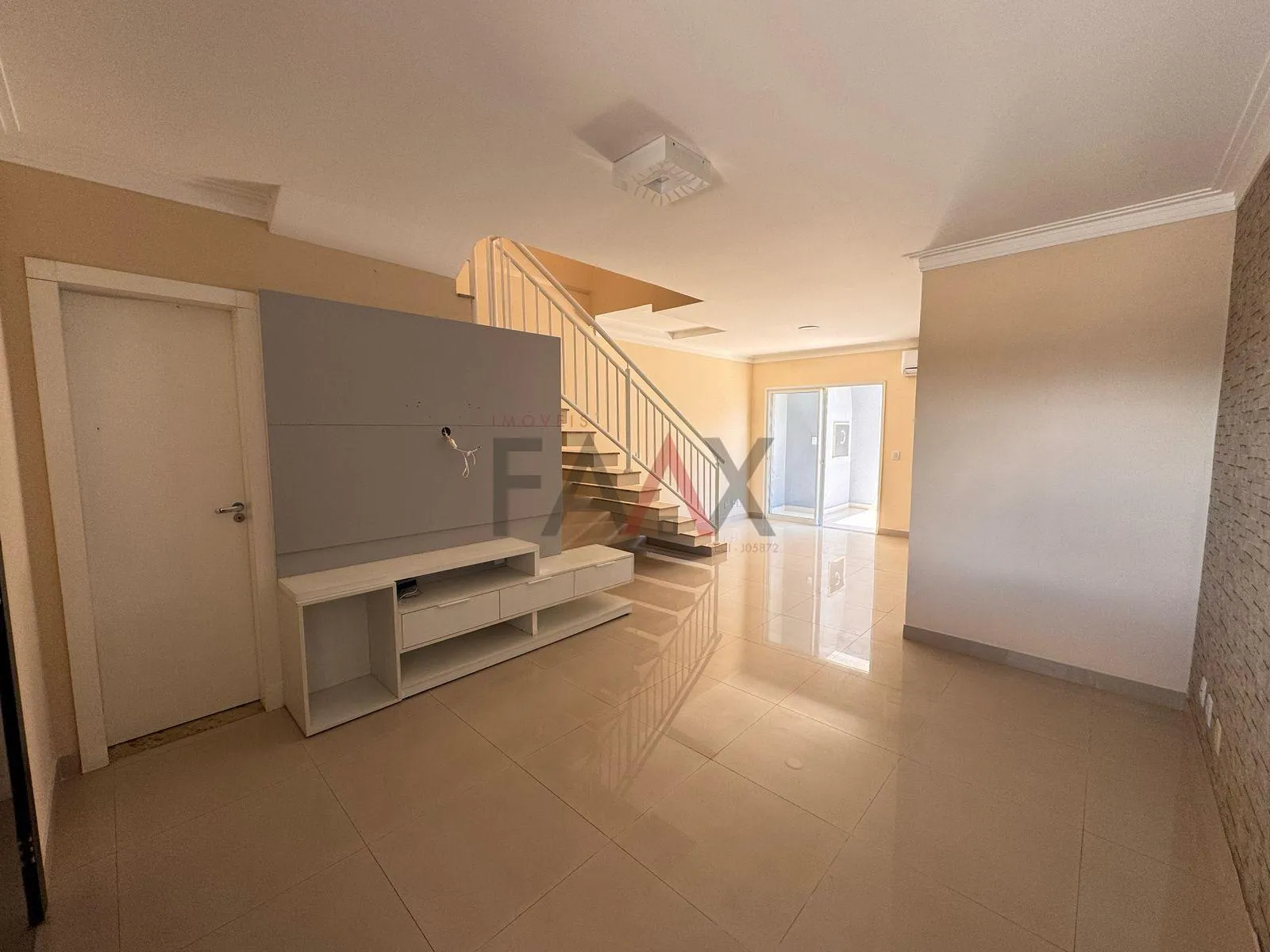 Imagem Sobrado com 3 dormitórios à venda,159.33 m², SANTANA, GUARAPUAVA - PR