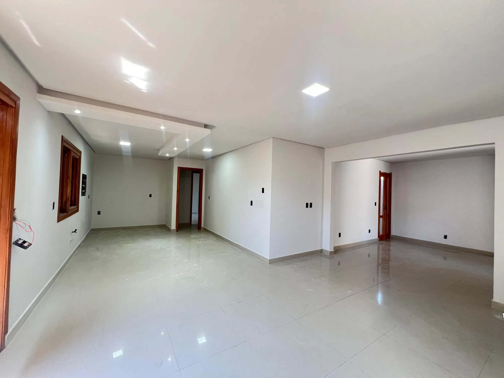 Imagem Excelente casa a venda reformada no bairro Ipanema.