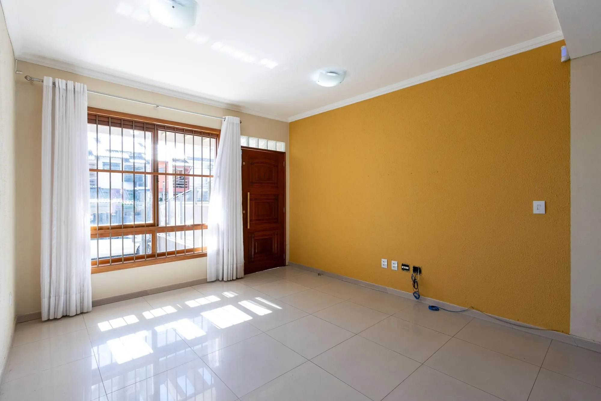 Imagem Casa para Venda - 135.78m², 3 dormitórios, sendo 3 suites, 1 vaga - Guarujá