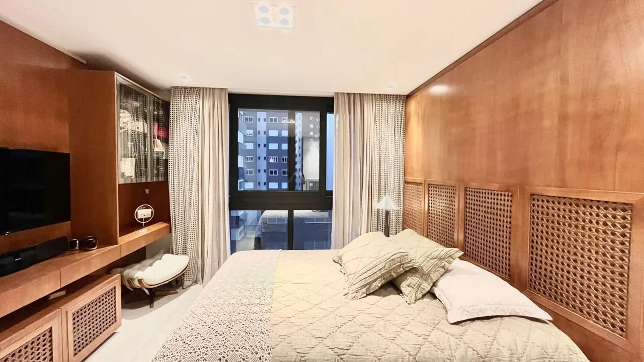 Imagem Apartamento à venda em Torres, Praia Grande, com 4 quartos, 215m2