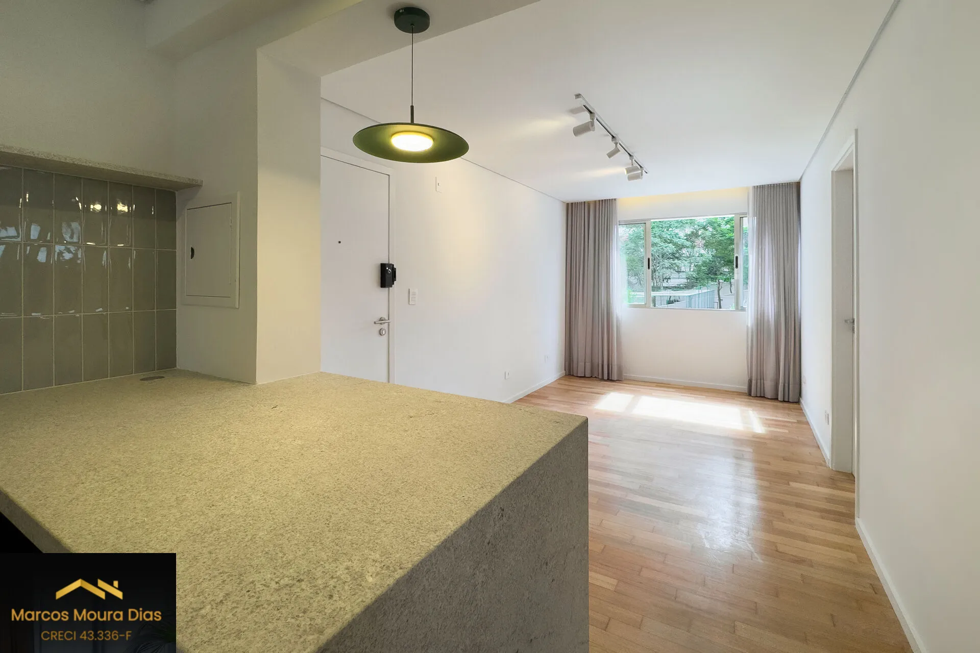 Imagem Apartamento no Alto da Lapa REFORMADO com 2 Dormitórios e 1 Vaga Coberta. Edifício com Lazer