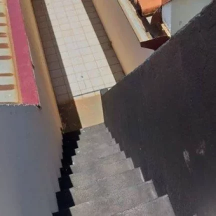 Imagem Sobrado, 03 dormitórios, 02 banheiros + salao uso comercial