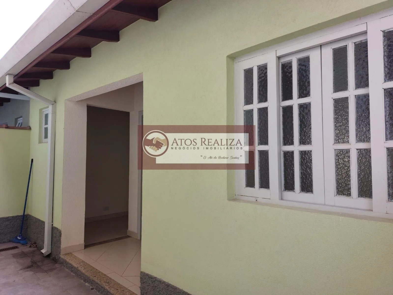Imagem Alugo Casa Comercial com 5 Salas, Região Chácara Flora, com 84M², 3 Vagas de Garagem, Ideal para área de saúde em geral, como, Clínica Odontológica, Psicologia, Fonoaudiologia, Valor da Locação, R$ 6.141,75 já incluso, IPTU, e Condomínio.