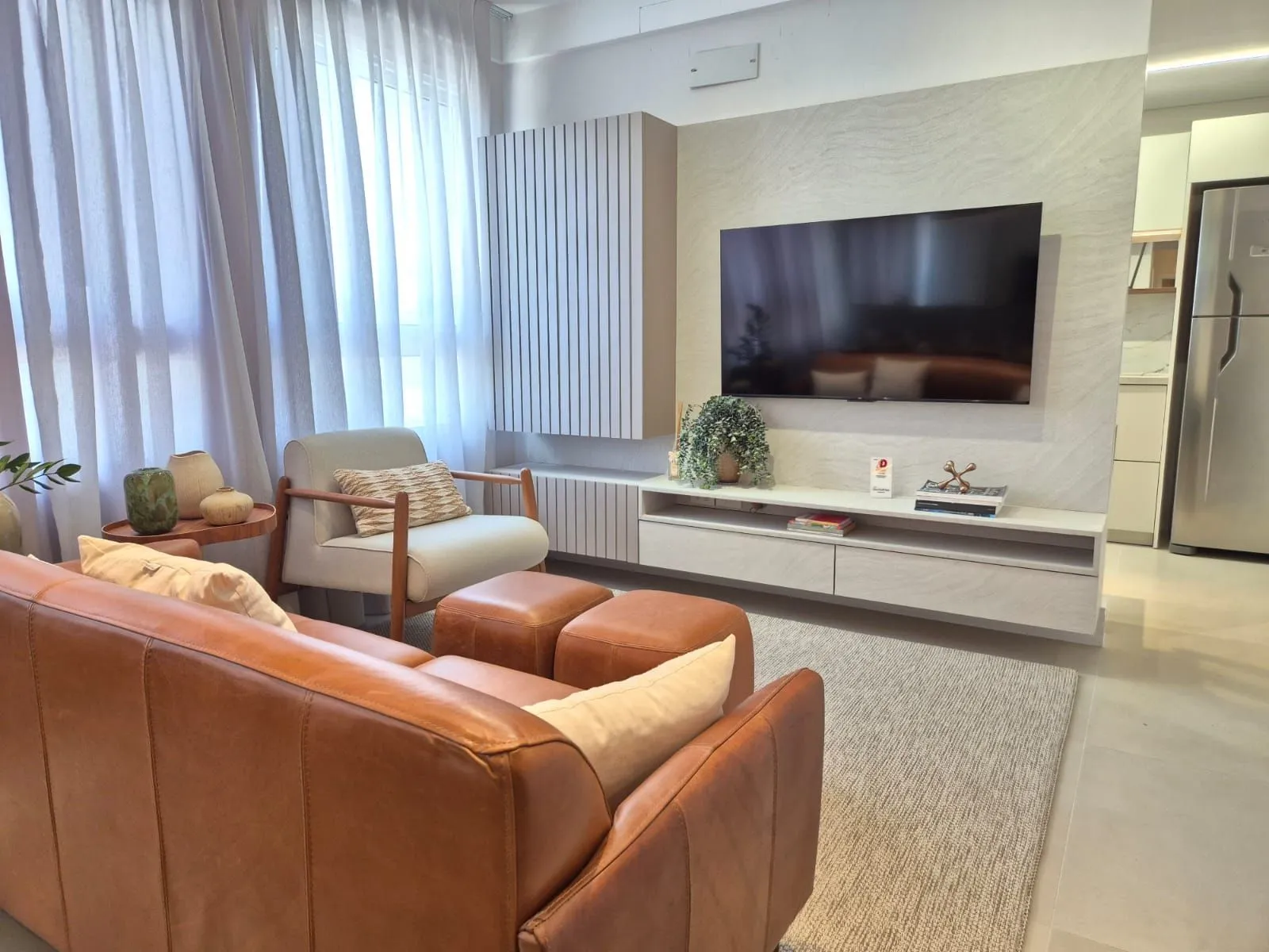 Imagem Apartamento 2 Dormitórios, Decorado e com Vaga de Garagem | Pronto para Morar!