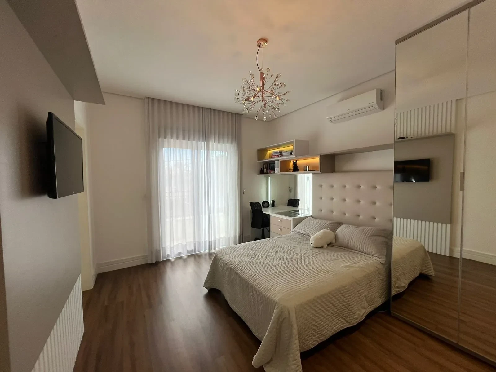Imagem Casa de Condomínio com 3 Quartos à Venda ou Locação, 330 m² em Medeiros - Jundiaí