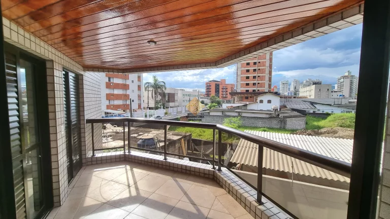 Imagem LOCAÇÃO Apartamento de 96 m² na Enseada com duas varandas - Guarujá com 3 dormitórios com suíte e Lazer Completo