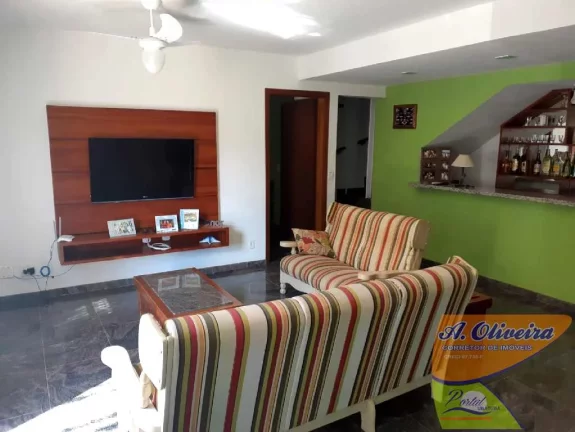 Imagem Linda Casa com 05 dormitórios (sendo 03 suítes) - 450 metros da praia da Enseada