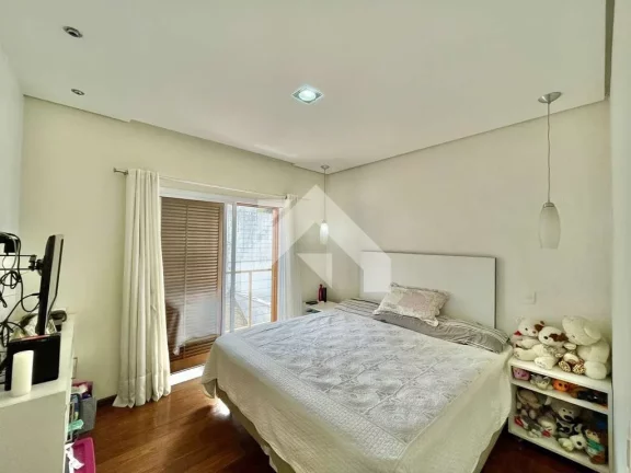 Imagem Casa de Condomínio em Granja Viana II - Cotia