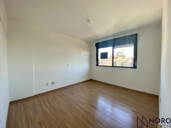 Imagem Apartamento central 2 dormitórios 2 banheiros living com sacada box andar alto