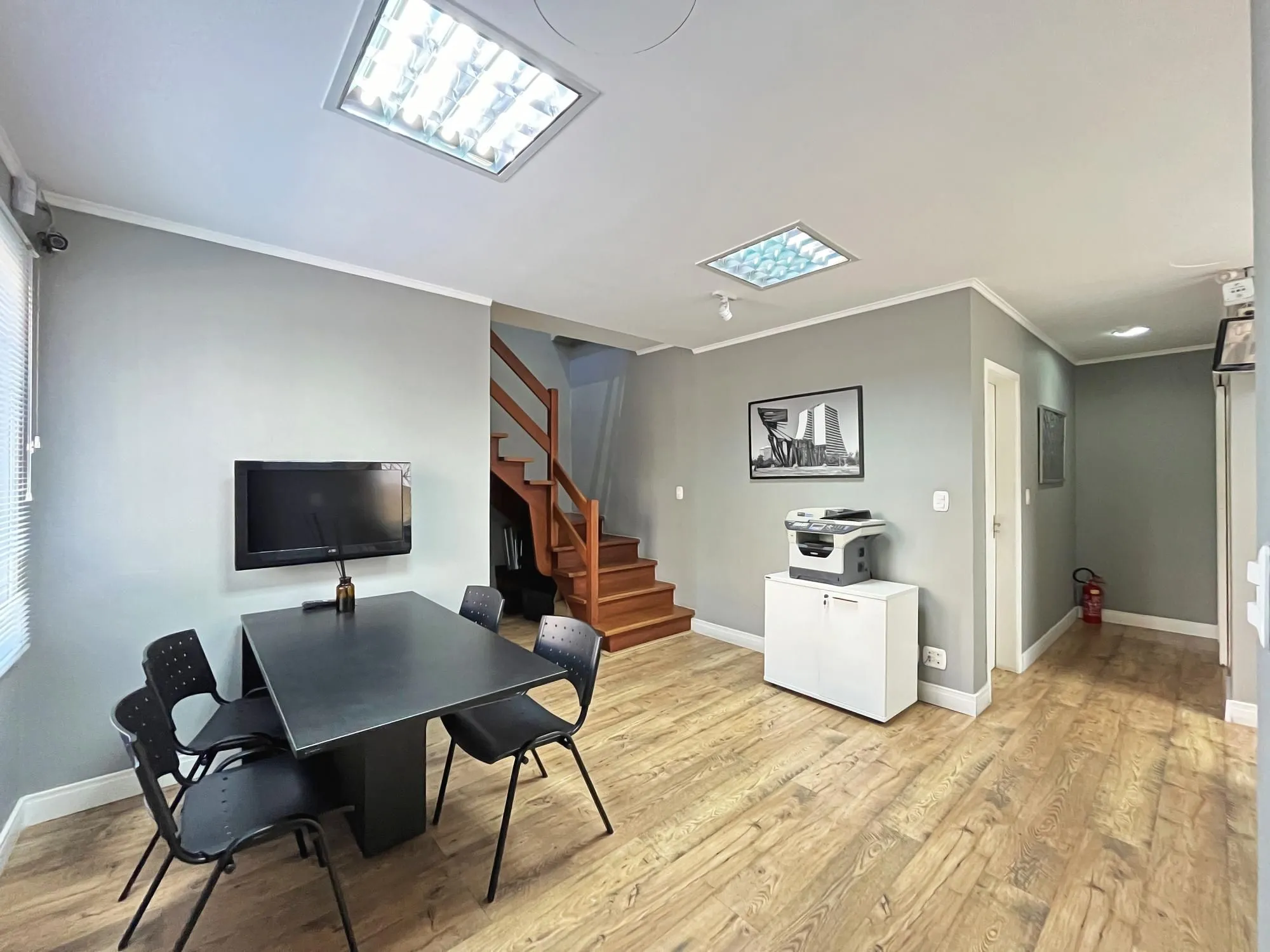 Imagem Excelente Casa comercial para comprar com 250m² na Avenida Palmeira